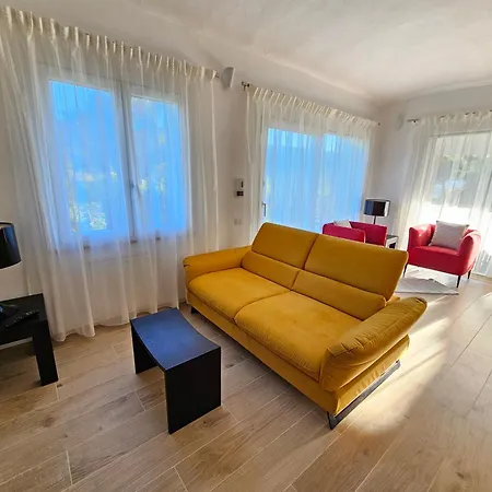 Alba Βίλα Torre delle Stelle