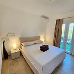 Vila Alba *
