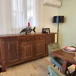 Alba *